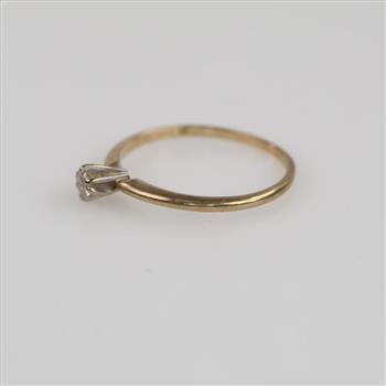 10kt Gold Diamond Ring