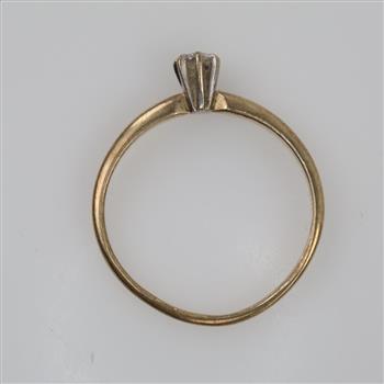 10kt Gold Diamond Ring