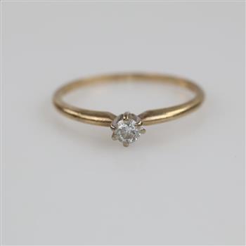 10kt Gold Diamond Ring