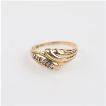 10kt Gold Diamond Ring