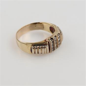 10kt Gold Diamond Ring