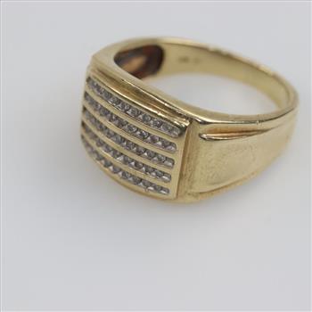 10kt Gold Diamond Ring