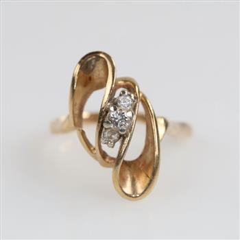 10kt Gold Diamond Ring