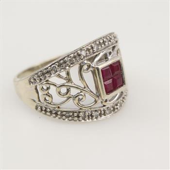 10kt Gold Diamond Ruby Ring
