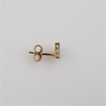 10kt Gold Diamond Stud Earring