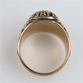 10kt Gold Green Stone Class Ring