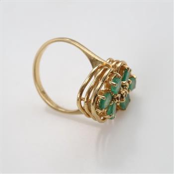 10kt Gold Green Stone Diamond Accent Ring