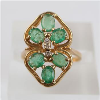 10kt Gold Green Stone Diamond Accent Ring