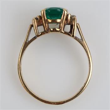 10kt Gold Green Stone Diamond Accent Ring