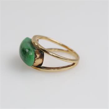 10kt Gold Green Stone Ring