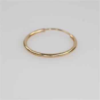 10kt Gold Hollow Hoop Earring