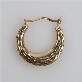 10kt Gold Hollow Hoop Earring