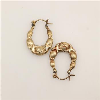 10kt Gold Hollow Hoop Earrings