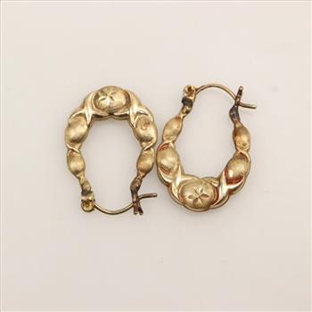 10kt Gold Hollow Hoop Earrings