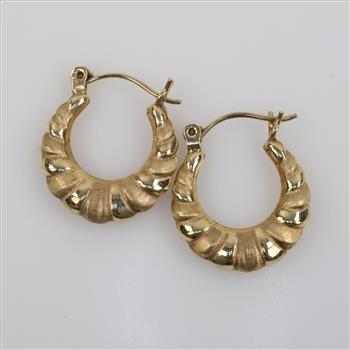 10kt Gold Hollow Hoop Earrings