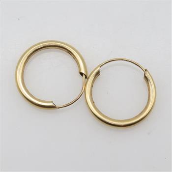 10kt Gold Hollow Hoop Earrings