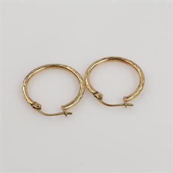 10kt Gold Hollow Hoop Earrings
