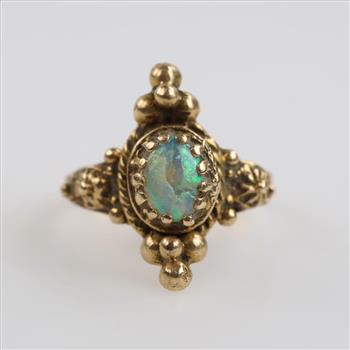 10kt Gold Iridescent Stone Ring