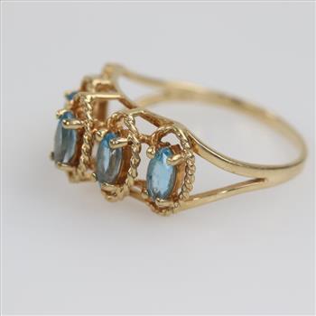 10kt Gold Light Blue Stone Ring