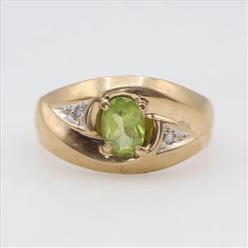 10kt Gold Light Green Stone Diamond Accent Ring