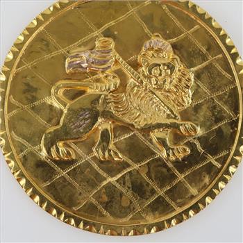 10kt Gold Lion Round Pendant-Evaluated by Our Certified Gemologist-AGS/GIA