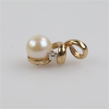 10kt Gold Pearl Diamond Accent Pendant
