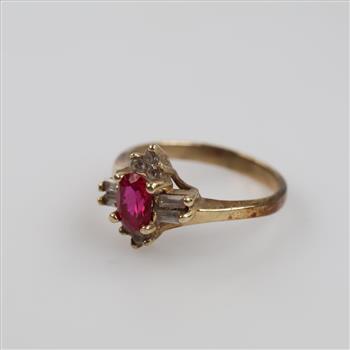 10kt Gold Pink & Clear Stone Ring