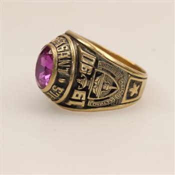 10kt Gold Pink Stone Class Ring