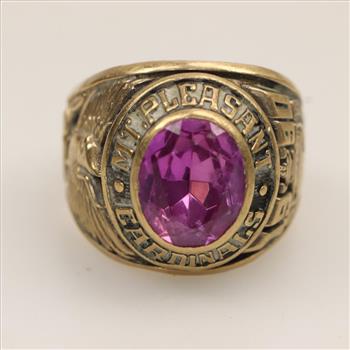 10kt Gold Pink Stone Class Ring