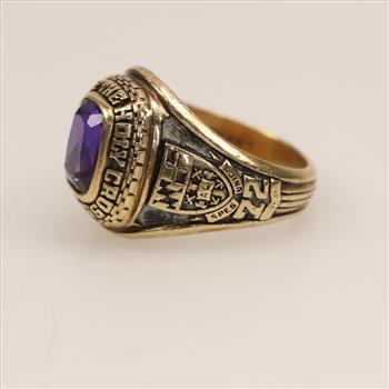 10kt Gold Purple Stone Class Ring