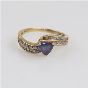 10kt Gold Purple Stone Diamond Accent Ring