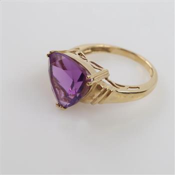 10kt Gold Purple Stone Ring