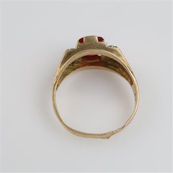 10kt Gold Red And Clear Stone Ring