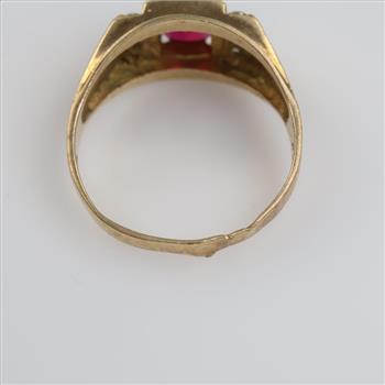 10kt Gold Red And Clear Stone Ring