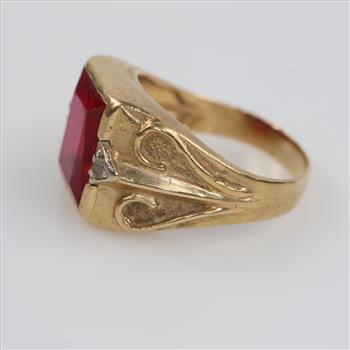 10kt Gold Red And Clear Stone Ring