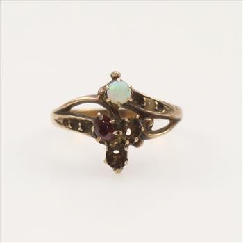 10kt Gold Red And Translucent Stone Ring