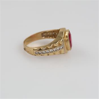 10kt Gold Red & Clear Stone Ring