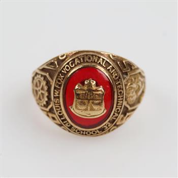 10kt Gold Red Stone Class Ring