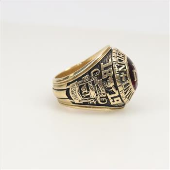 10kt Gold Red Stone Class Ring