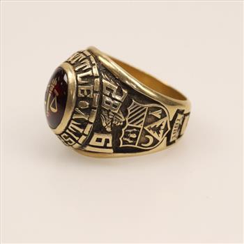 10kt Gold Red Stone Class Ring