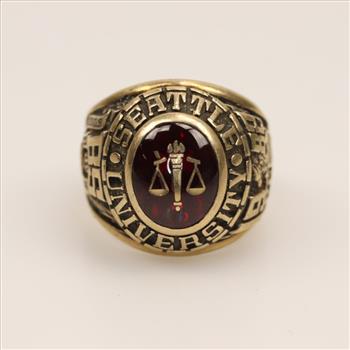 10kt Gold Red Stone Class Ring