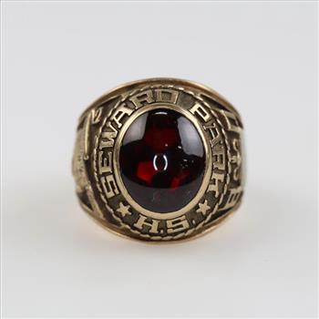 10kt Gold Red Stone Class Ring