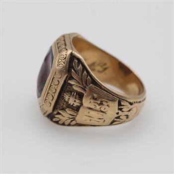 10kt Gold Red Stone Class Ring