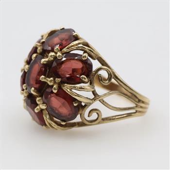 10kt Gold Red Stone Ring