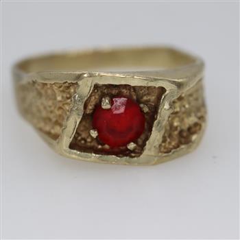 10kt Gold Red Stone Ring