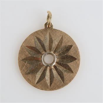 10kt Gold Round Flower Pendant