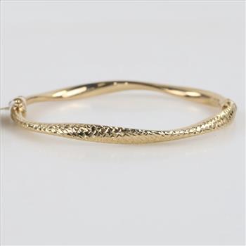 10kt Gold Twisted Hollow Bangle Bracelet