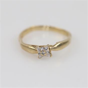 10kt Gold Two-tone Diamond Ring