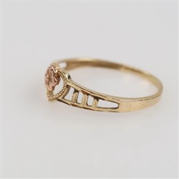10kt Gold Two-tone Flower Heart Ring