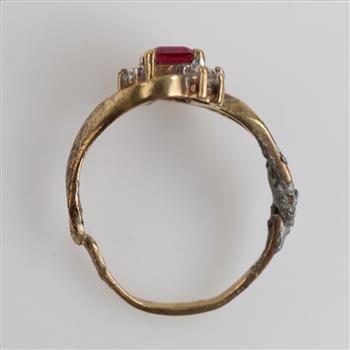 10kt Gold Two-tone Pink Stone Diamond Accent Ring